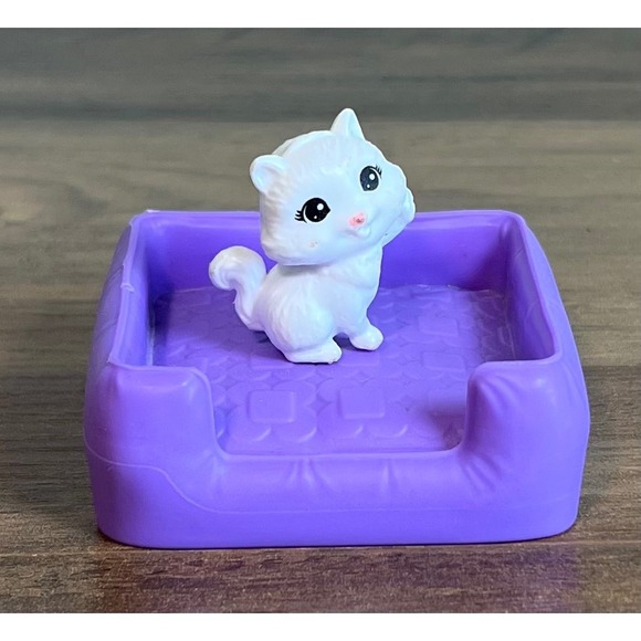 Barbie Kitty Condo Playset with White Kitten Cat Tree and Pink Purple Pet Set - Picture 3 of 3